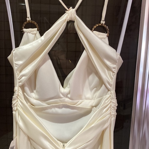 Beautiful off white evening gown, New with tags size 7/8 - Picture 6 of 16